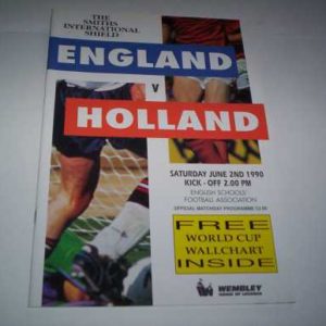 1990 ENGLAND V HOLLAND SCHOOLS SMITHS SHIELD